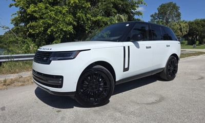 2026 Land Rover Range SE