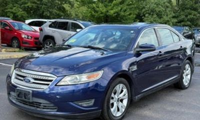 2011 Ford Taurus SEL