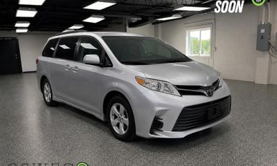 2019 Toyota Sienna LE