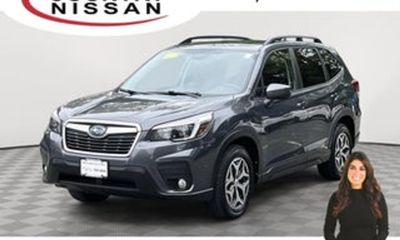 2023 Subaru Forester Premium ES Smart