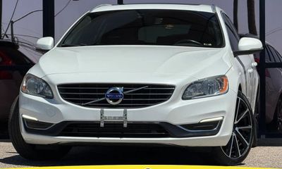 2016 Volvo V60 SV33 Premier