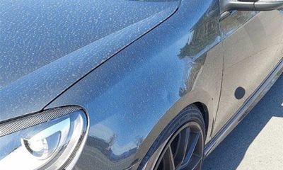 2013 Volkswagen Golf R 4 Door