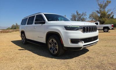 2024 Jeep Wagoneer L Series II