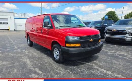2026 Chevrolet Express EXT
