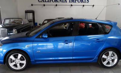 2005 Mazda MAZDA3 Hatchback