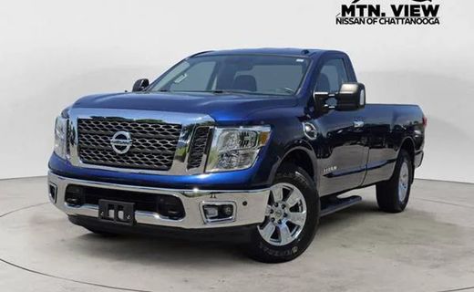 2017 Nissan Titan SV