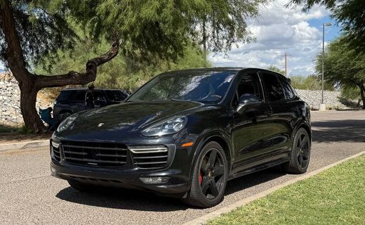 2016 Porsche Cayenne GTS