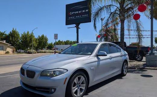 2012 BMW 528XI XI