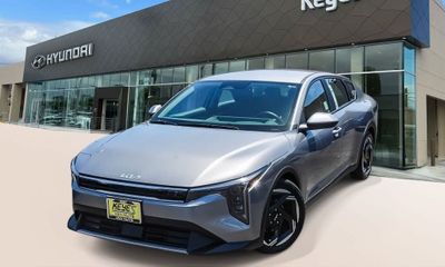 2025 Kia K4 EX