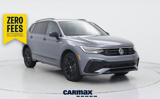 2022 Volkswagen Tiguan SE Black