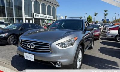 2015 Infiniti QX70 Base