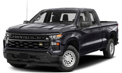 2023 Chevrolet Silverado LT