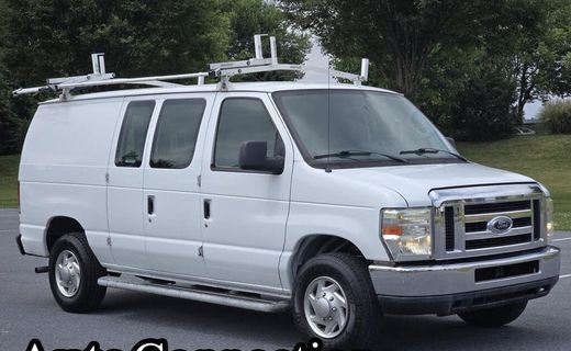 2009 Ford E-250 Cargo VAN