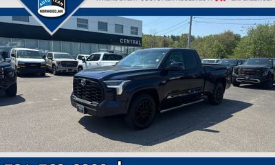 2022 Toyota Tundra SR5
