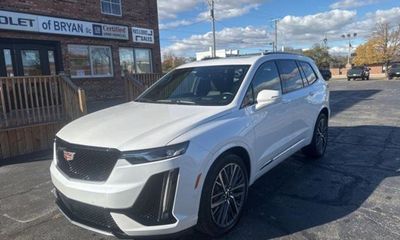 2025 Cadillac XT6 Sport