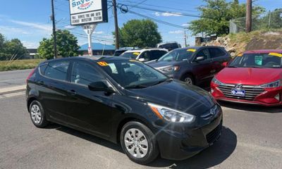2017 Hyundai Accent SE Base