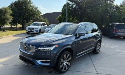 2023 Volvo XC90 Ultimate Bright