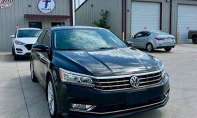 2017 Volkswagen Passat SEL Premium