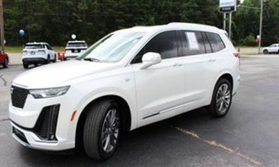 2022 Cadillac XT6 Premium Luxury