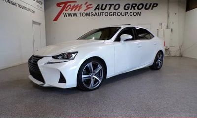 2018 Lexus IS Base