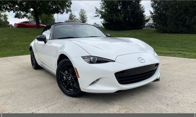 2021 Mazda MX-5 Sport