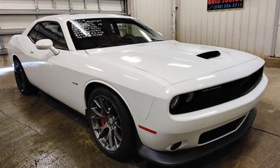 2015 Dodge Challenger SRT 392