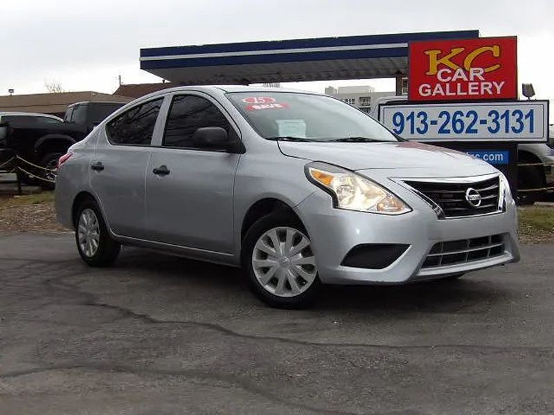 2015 Nissan Versa — a typically priced live listing