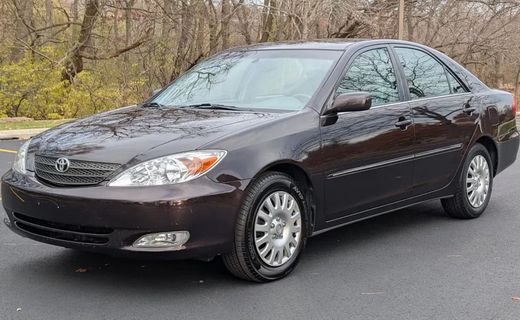 2004 Toyota Camry LE