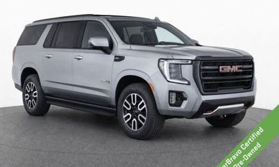 2023 GMC Yukon XL AT4
