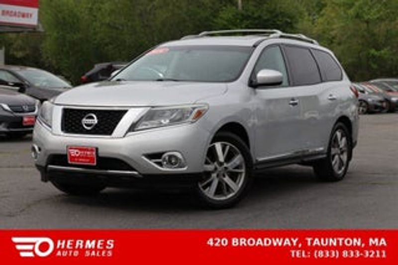 2018 Nissan Pathfinder — a typically priced live listing