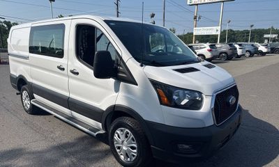 2025 Ford Transit LOW Roof
