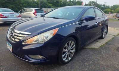2011 Hyundai Sonata Middle Level