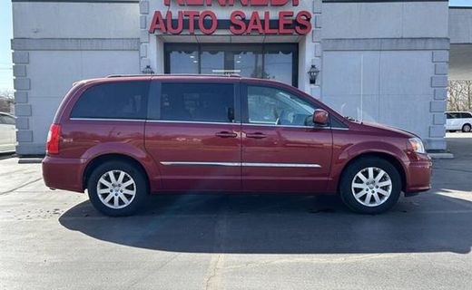 2013 Chrysler Town AND Country Touring