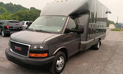 2016 GMC Savana 3500 159 Cutaway