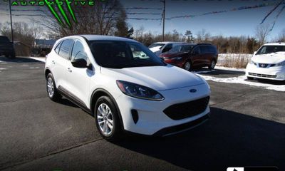 2022 Ford Escape SE