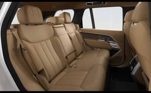 2026 Land Rover Range SE