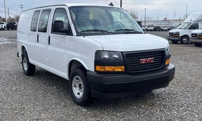 2026 GMC Savana 3500