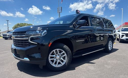 2023 Chevrolet Suburban LT