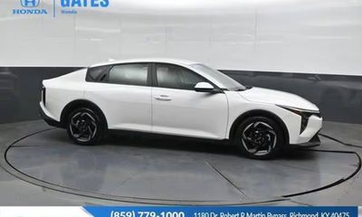2025 Kia K4 EX