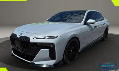 2023 BMW 740i