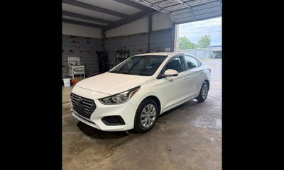2019 Hyundai Accent SE AND SEL