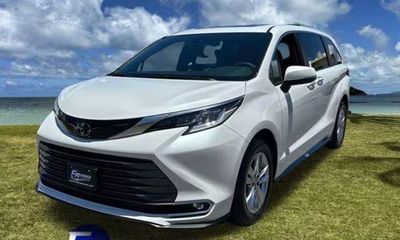 2026 Toyota Sienna Limited