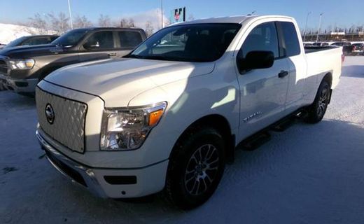 2022 Nissan Titan SV