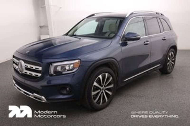2023 Mercedes-Benz GLB-Class — a typically priced live listing