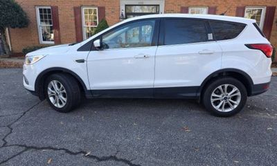 2019 Ford Escape SE