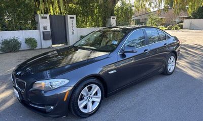 2011 BMW 528I I