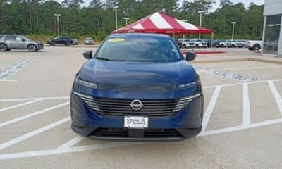 2025 Nissan Murano SV