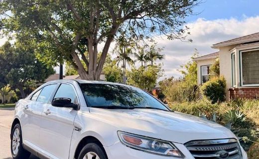 2010 Ford Taurus SEL