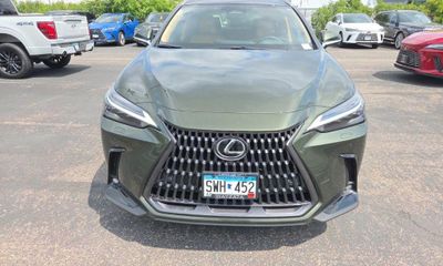 2025 Lexus NX 350H Luxury