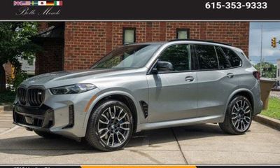 2025 BMW X5 M60i